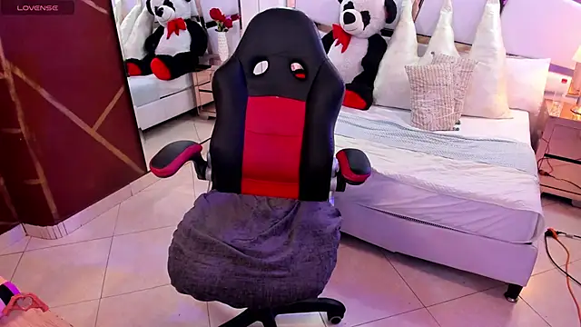 Snapshot of laris_park chatting on 26, 1, 2025 laris park online show from 26, 1, 2025