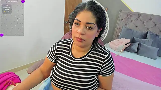 Snapshot of laris_park chatting on 26, 1, 2025 laris park online show from 26, 1, 2025