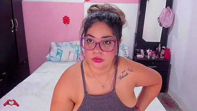 Snapshot of laris_park chatting on 29, 10, 2025 laris park online show from 29, 10, 2025