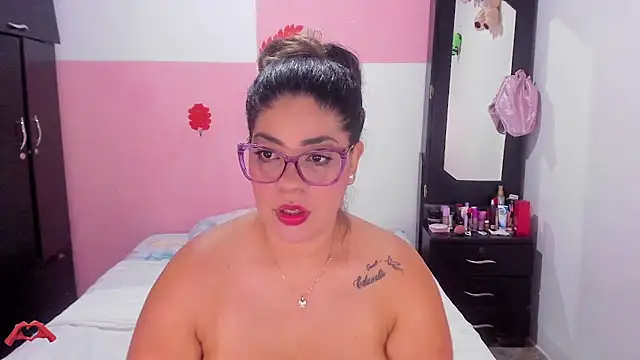 Snapshot of laris_park chatting on 30, 10, 2025 laris park online show from 30, 10, 2025