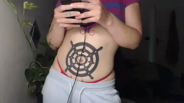 kinkyspirali online show from 24, 10, 2025