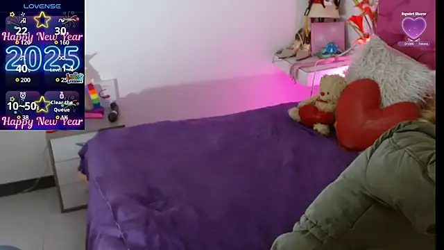 Snapshot of AlexaFontana chatting on 28, 1, 2025 AlexaFontana online show from 28, 1, 2025