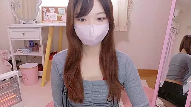 Snapshot of HANApipi chatting on 15, 12, 2024 HANApipi online show from 15, 12, 2024