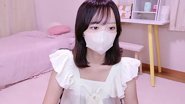 Snapshot of HANApipi chatting on 19, 9, 2025 HANApipi online show from 19, 9, 2025