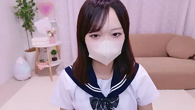 Snapshot of HANApipi chatting on 12, 10, 2025 HANApipi online show from 12, 10, 2025