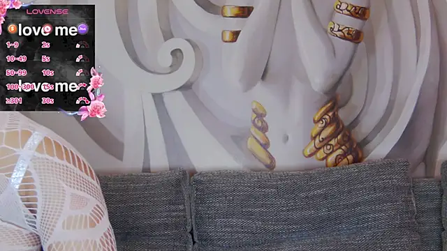 hailey peach online show from 14, 9, 2025