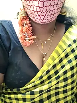 Snapshot of mallu-sumi chatting on 19, 2, 2025 mallu-sumi online show from 19, 2, 2025