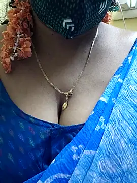 Snapshot of mallu-sumi chatting on 20, 2, 2025 mallu-sumi online show from 20, 2, 2025