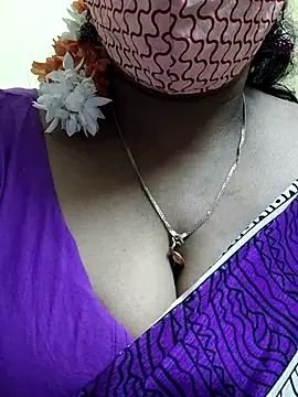 Snapshot of mallu-sumi chatting on 24, 2, 2025 mallu-sumi online show from 24, 2, 2025