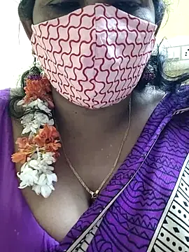 Snapshot of mallu-sumi chatting on 24, 2, 2025 mallu-sumi online show from 24, 2, 2025