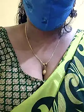 Snapshot of mallu-sumi chatting on 1, 3, 2025 mallu-sumi online show from 1, 3, 2025