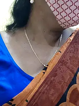 Snapshot of mallu-sumi chatting on 5, 3, 2025 mallu-sumi online show from 5, 3, 2025