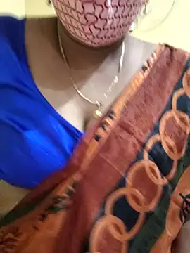 Snapshot of mallu-sumi chatting on 5, 3, 2025 mallu-sumi online show from 5, 3, 2025