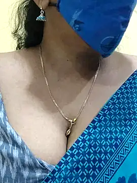 Snapshot of mallu-sumi chatting on 6, 3, 2025 mallu-sumi online show from 6, 3, 2025