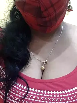 Snapshot of mallu-sumi chatting on 7, 3, 2025 mallu-sumi online show from 7, 3, 2025