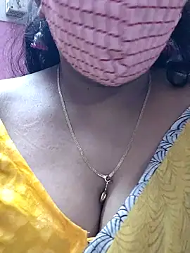 Snapshot of mallu-sumi chatting on 10, 3, 2025 mallu-sumi online show from 10, 3, 2025