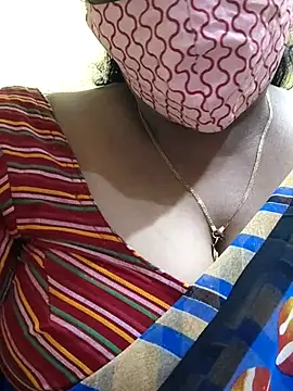 Snapshot of mallu-sumi chatting on 12, 3, 2025 mallu-sumi online show from 12, 3, 2025