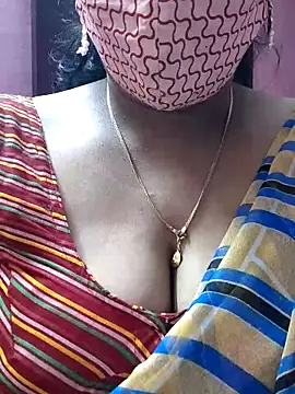 Snapshot of mallu-sumi chatting on 13, 3, 2025 mallu-sumi online show from 13, 3, 2025