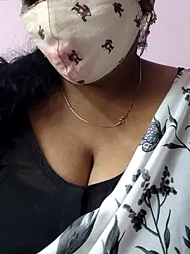 Snapshot of mallu-sumi chatting on 20, 11, 2025 mallu-sumi online show from 20, 11, 2025