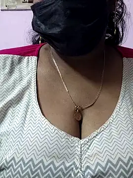 mallu-sumi online show from 16, 4, 2026