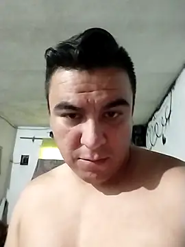 Snapshot of caramelodechile chatting on 12, 10, 2025 caramelodechile online show from 12, 10, 2025