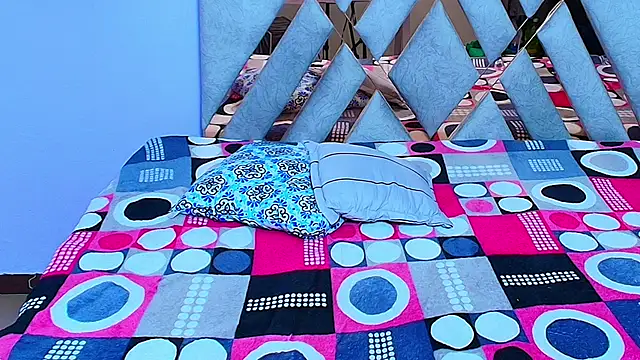 Emily Trujillo online show from 8, 3, 2025