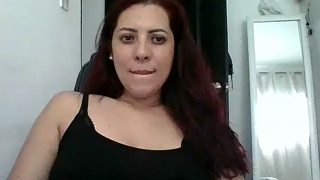 Snapshot of Anne_kis chatting on 6, 2, 2025 Anne kis online show from 6, 2, 2025