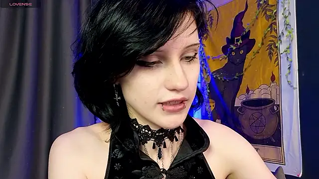 dark vamp  online show from 4, 12, 2024