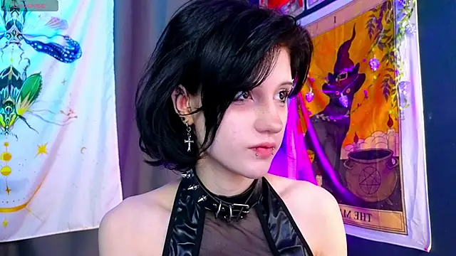 dark vamp  online show from 28, 12, 2024