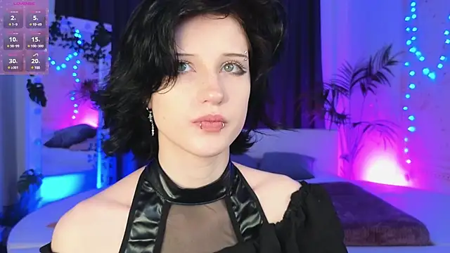 dark vamp  online show from 17, 1, 2025