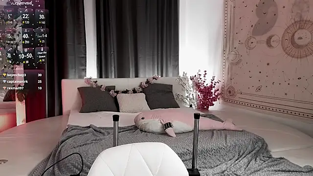 dark vamp  online show from 8, 3, 2025