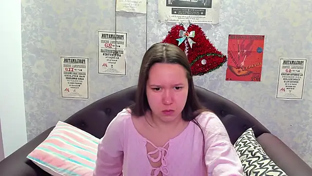 Snapshot of Mira_Karter chatting on 18, 12, 2024 Mira Karter online show from 18, 12, 2024