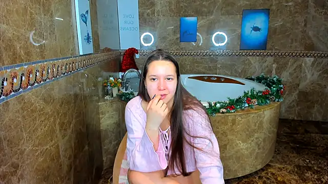 Snapshot of Mira_Karter chatting on 20, 12, 2024 Mira Karter online show from 20, 12, 2024