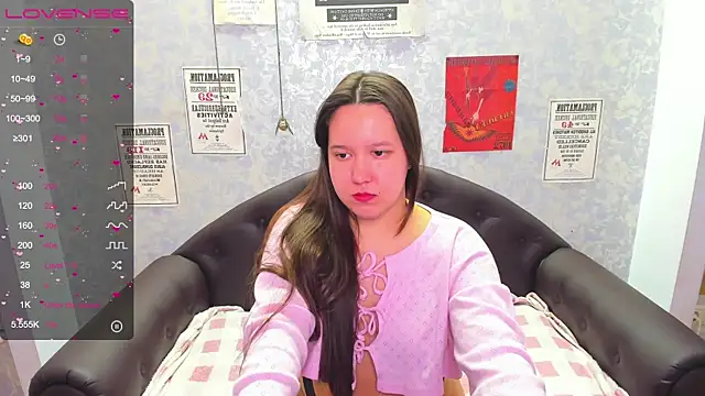 Snapshot of Mira_Karter chatting on 1, 3, 2025 Mira Karter online show from 1, 3, 2025