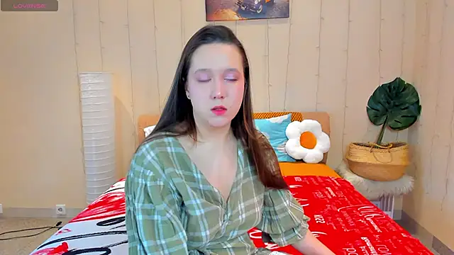 Snapshot of Mira_Karter chatting on 27, 3, 2026 Mira Karter online show from 27, 3, 2026