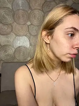 Snapshot of Kitty_Katrine chatting on 29, 10, 2025 Kitty Katrine online show from 29, 10, 2025