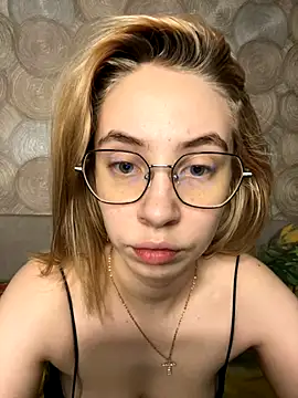 Snapshot of Kitty_Katrine chatting on 31, 10, 2025 Kitty Katrine online show from 31, 10, 2025