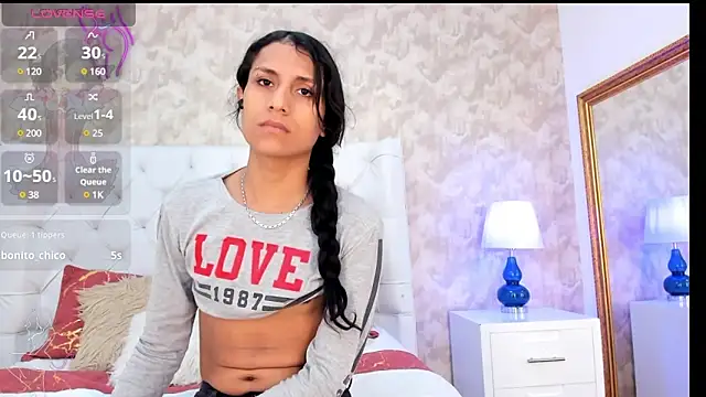 Snapshot of Eliza_Thaylor__ chatting on 17, 12, 2024 Eliza Thaylor online show from 17, 12, 2024