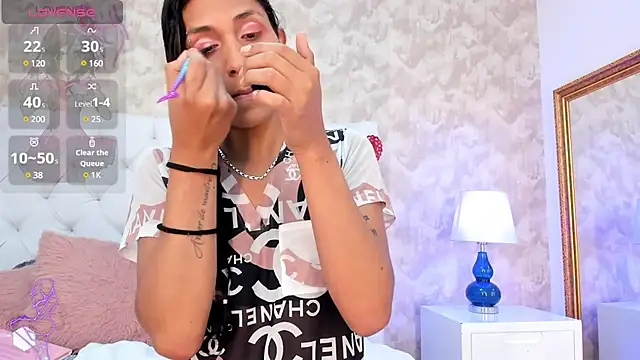 Snapshot of Eliza_Thaylor__ chatting on 3, 3, 2025 Eliza Thaylor online show from 3, 3, 2025