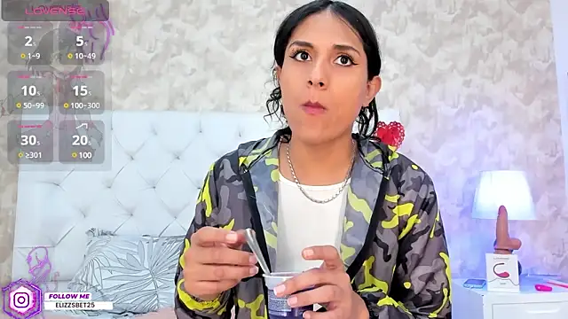 Snapshot of Eliza_Thaylor__ chatting on 21, 3, 2025 Eliza Thaylor online show from 21, 3, 2025