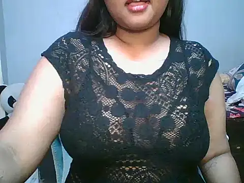 Snapshot of Your-love-12 chatting on 11, 10, 2025 Your-love-12 online show from 11, 10, 2025