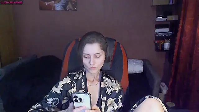 womanstrong78 online show from 27, 1, 2025