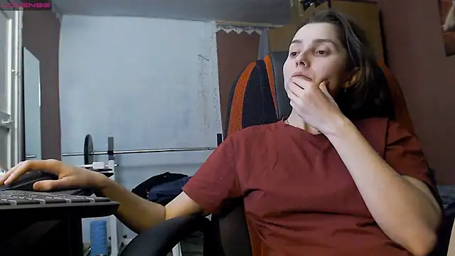 womanstrong78 online show from 11, 2, 2025