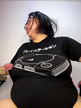 CinnamonCookiez online show from 11, 10, 2025