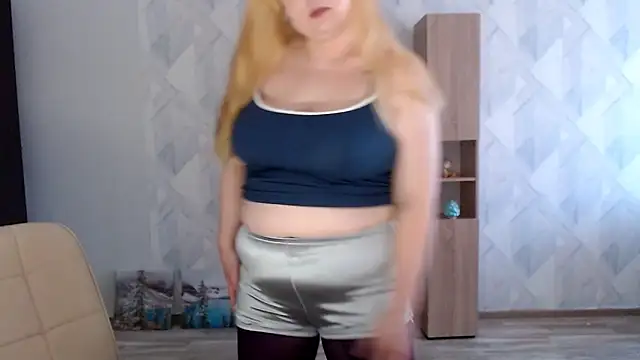 Melina Hot9 online show from 9, 9, 2025