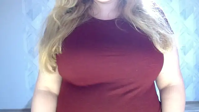 Snapshot of Melina_Hot9 chatting on 19, 6, 2026 Melina Hot9 online show from 19, 6, 2026