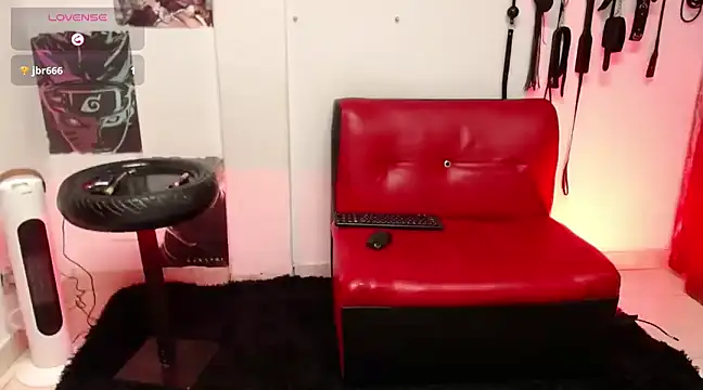 Snapshot of MadissomCute chatting on 13, 12, 2024 MadissomCute online show from 13, 12, 2024