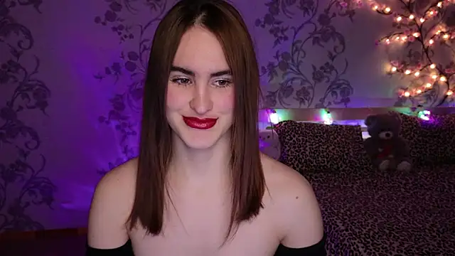 Snapshot of FridaCure chatting on 19, 11, 2025 FridaCure online show from 19, 11, 2025