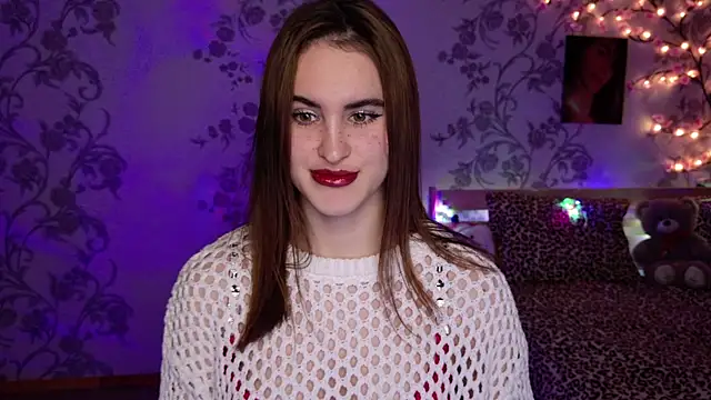 Snapshot of FridaCure chatting on 23, 11, 2025 FridaCure online show from 23, 11, 2025