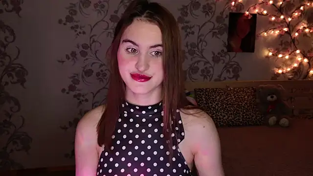 Snapshot of FridaCure chatting on 27, 11, 2025 FridaCure online show from 27, 11, 2025